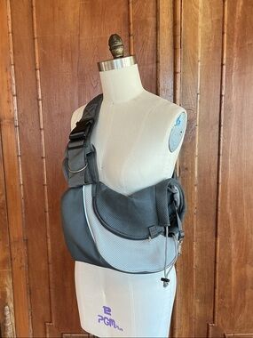 Gray Crossbody Sling Bag for Small Pets- YUDODO